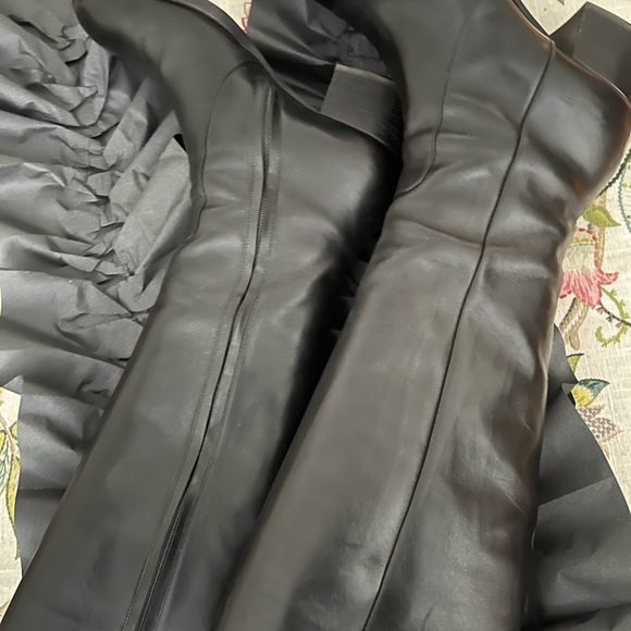 38/8 $1200 Gianvito Rossi Black Leather Knee HIGH Tall Boots ITALY - Picture 1 of 3